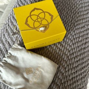 Kendra Scott Elisa gold pendant mother of pearl necklace